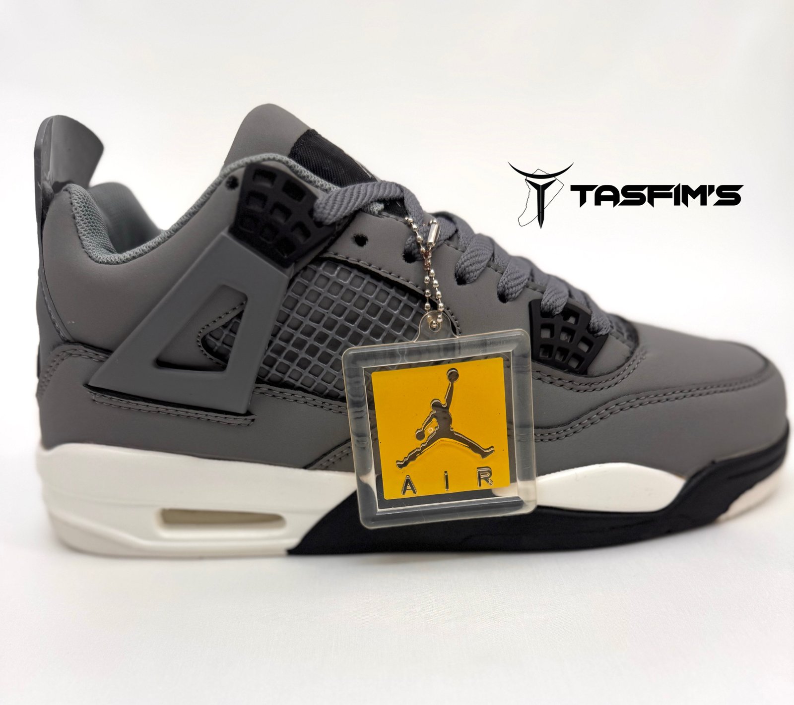 Jordan 4 (Cool Grey)