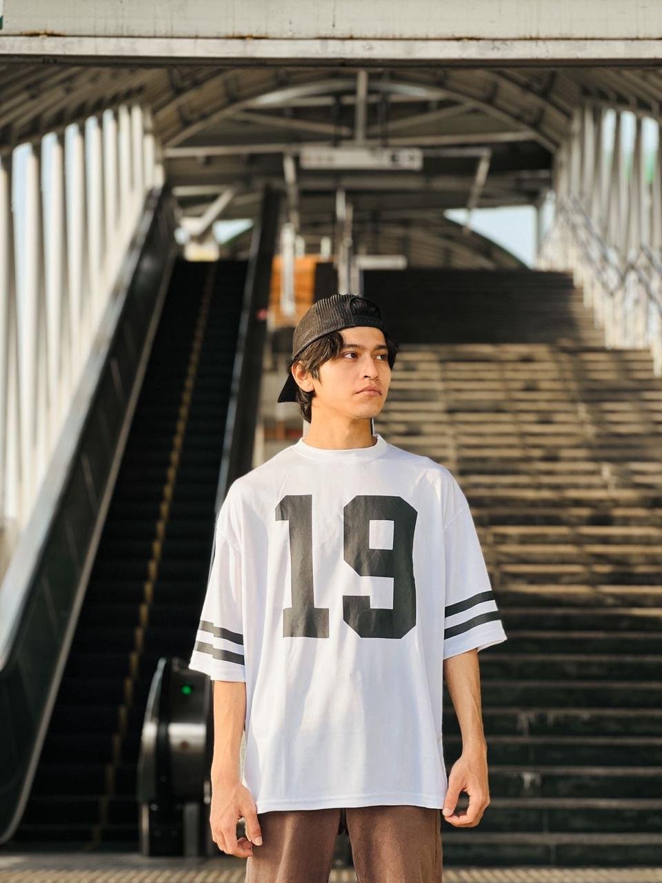Relaxed drop-seam tee White